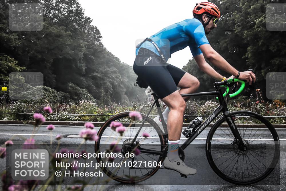 13.09.2026 - Stadtparktriathlon H.Heesch http://msf.ph/oto/10271604 13.09.2026 09:01:21 Radfahren 10, 20, 75, 101, 104, 128 meine-sportfotos.de