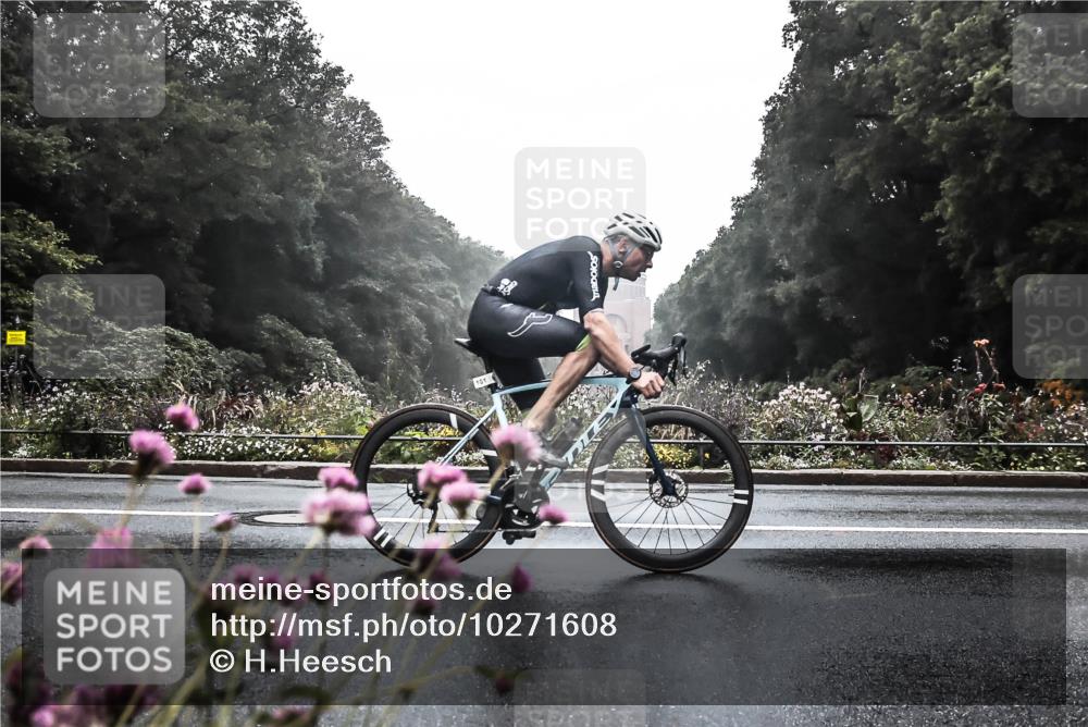 13.09.2026 - Stadtparktriathlon H.Heesch http://msf.ph/oto/10271608 13.09.2026 09:01:21 Radfahren 10, 20, 75, 101, 104, 128 meine-sportfotos.de