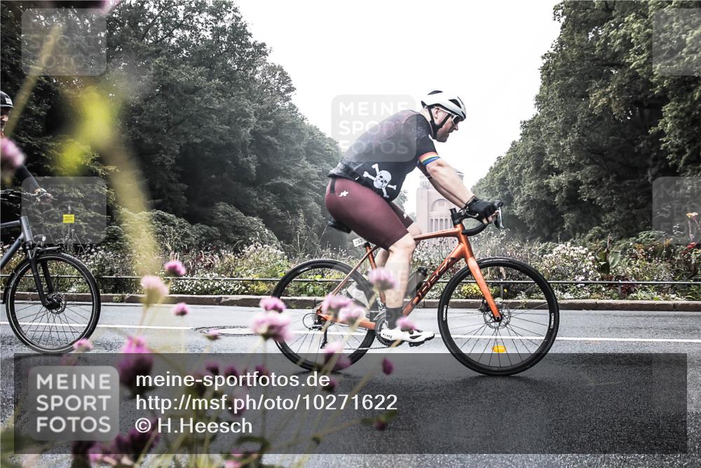 13.09.2026 - Stadtparktriathlon H.Heesch http://msf.ph/oto/10271622 13.09.2026 10:28:24 Radfahren 253, 270, 273, 286, 346, 372, 383, 406, 434 meine-sportfotos.de
