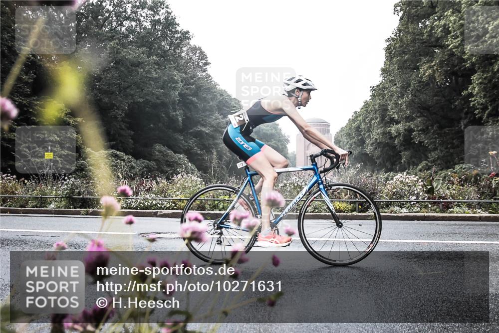 13.09.2026 - Stadtparktriathlon H.Heesch http://msf.ph/oto/10271631 13.09.2026 10:28:25 Radfahren 253, 270, 273, 286, 346, 372, 406, 434 meine-sportfotos.de