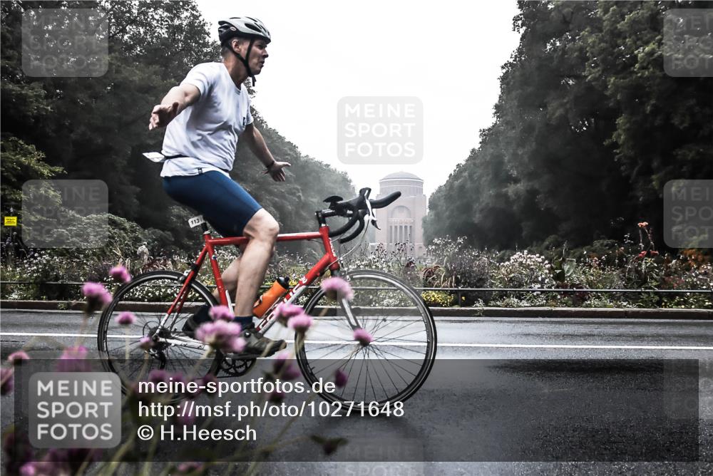 13.09.2026 - Stadtparktriathlon H.Heesch http://msf.ph/oto/10271648 13.09.2026 09:02:04 Radfahren 23, 56, 64, 113, 122 meine-sportfotos.de