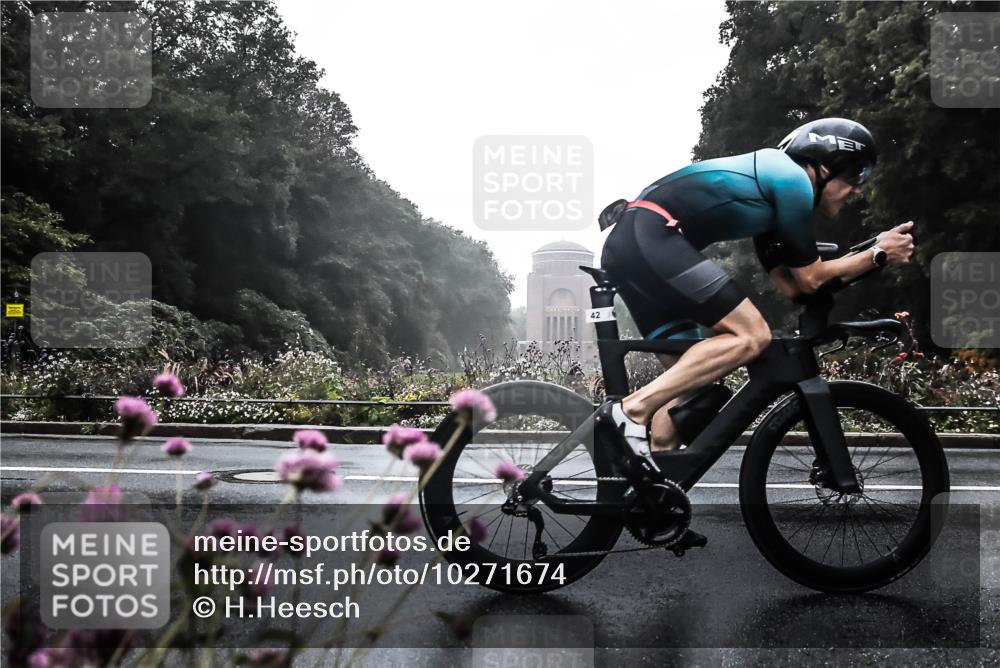 13.09.2026 - Stadtparktriathlon H.Heesch http://msf.ph/oto/10271674 13.09.2026 09:02:38 Radfahren 19, 42, 71 meine-sportfotos.de