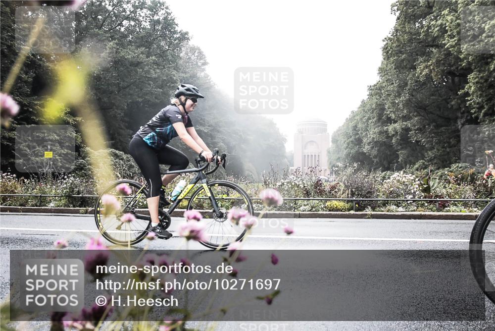 13.09.2026 - Stadtparktriathlon H.Heesch http://msf.ph/oto/10271697 13.09.2026 10:29:07 Radfahren 334, 335, 381, 419, 429, 432, 452 meine-sportfotos.de