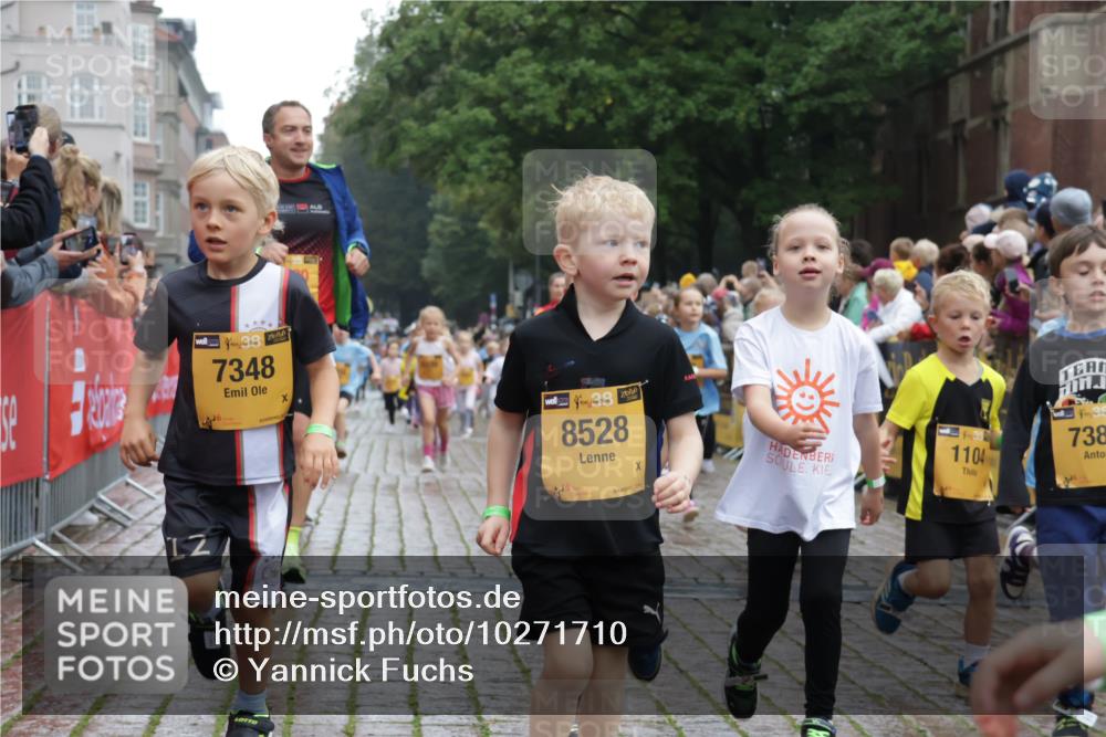 13.09.2026 - Kiel Lauf Yannick Fuchs http://msf.ph/oto/10271710 13.09.2026 08:34:34 Ziel 126, 138, 831, 1623, 1624, 2108, 2612, 3023, 3058, 3118, 3277, 3380, 3953, 4584, 5897, 6111, 7042, 7408, 7957, 8423, 8836, 8930, 8983, 9047, 9758, 9765, 10106, 10180, 10381, 10923, 12516, 657, 720, 1058, 1103, 1295, 1924, 2140, 2740, 2769, 2851, 3118, 4016, 4146, 4417, 4796, 4839, 5099, 5324, 6453, 7041, 7135, 7567, 8179, 8226, 8333, 8478, 9211, 9945, 10121, 10172, 10713, 10815, 11365, 11572, 12100, 1104, 2276, 2622, 2641, 5022, 5579, 5625, 6369 meine-sportfotos.de