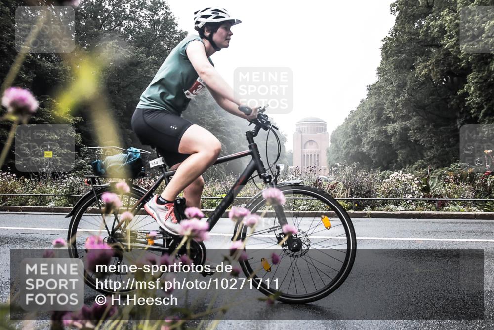 13.09.2026 - Stadtparktriathlon H.Heesch http://msf.ph/oto/10271711 13.09.2026 10:29:13 Radfahren 334, 344, 415, 419, 420, 460 meine-sportfotos.de