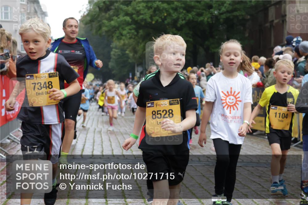 13.09.2026 - Kiel Lauf Yannick Fuchs http://msf.ph/oto/10271715 13.09.2026 08:34:34 Ziel 126, 138, 831, 1623, 1624, 2108, 2612, 3023, 3058, 3118, 3277, 3380, 3953, 4584, 5897, 6111, 7042, 7408, 7957, 8423, 8836, 8930, 8983, 9047, 9758, 9765, 10106, 10180, 10381, 10923, 12516, 657, 720, 1058, 1103, 1295, 1924, 2140, 2740, 2769, 2851, 3118, 4016, 4146, 4417, 4796, 4839, 5099, 5324, 6453, 7041, 7135, 7567, 8179, 8226, 8333, 8478, 9211, 9945, 10121, 10172, 10713, 10815, 11365, 11572, 12100, 1104, 2276, 2622, 2641, 5022, 5579, 5625, 6369 meine-sportfotos.de