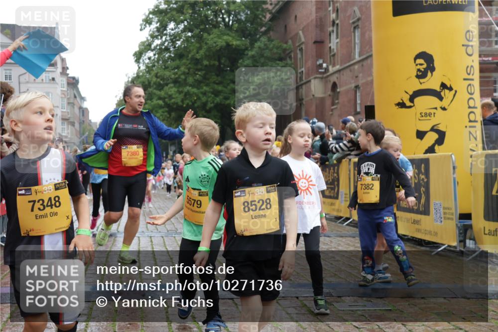 13.09.2026 - Kiel Lauf Yannick Fuchs http://msf.ph/oto/10271736 13.09.2026 08:34:35 Ziel 126, 138, 831, 1623, 1624, 2108, 2276, 2612, 2622, 3023, 3058, 3277, 3380, 3953, 4584, 5897, 6111, 7042, 7408, 7957, 8423, 8836, 8930, 8983, 9047, 9167, 9758, 9765, 10106, 10180, 10381, 10923, 11457, 12516, 657, 720, 1058, 1103, 1295, 1924, 2140, 2740, 2769, 2851, 3023, 3118, 4016, 4146, 4417, 4796, 4839, 5099, 5324, 6453, 7041, 7135, 7567, 8179, 8226, 8333, 8478, 9211, 9945, 10121, 10172, 10713, 10815, 11365, 11572, 12100, 1104, 2641, 5022, 5579, 5625, 6369 meine-sportfotos.de