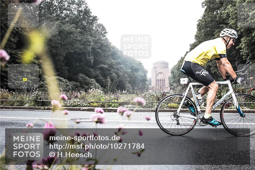 13.09.2026 - Stadtparktriathlon H.Heesch http://msf.ph/oto/10271784 13.09.2026 10:30:16 Radfahren 268, 294, 299 meine-sportfotos.de