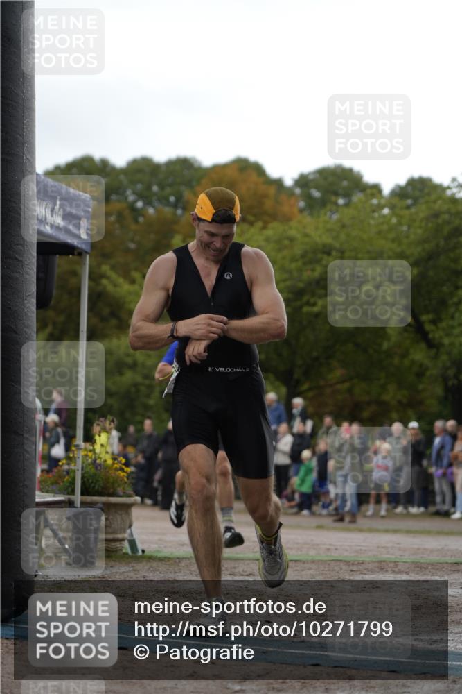 13.09.2026 - Stadtparktriathlon Patografie http://msf.ph/oto/10271799 13.09.2026 12:31:12 Ziel 833, 927 meine-sportfotos.de