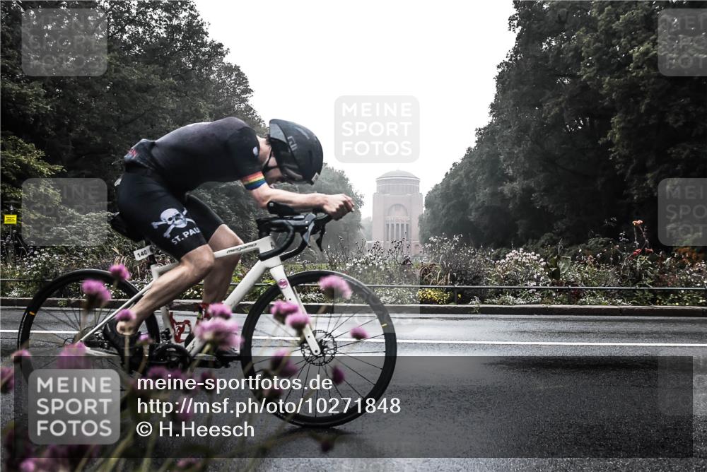 13.09.2026 - Stadtparktriathlon H.Heesch http://msf.ph/oto/10271848 13.09.2026 09:04:57 Radfahren 11, 26, 134, 139, 140 meine-sportfotos.de