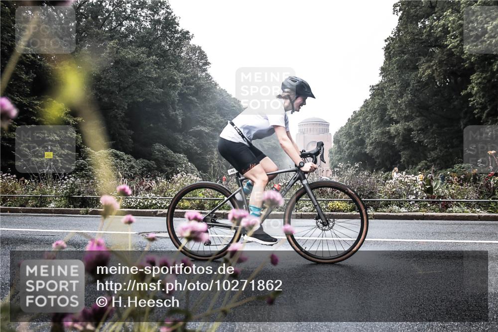 13.09.2026 - Stadtparktriathlon H.Heesch http://msf.ph/oto/10271862 13.09.2026 10:31:28 Radfahren 246, 319 meine-sportfotos.de