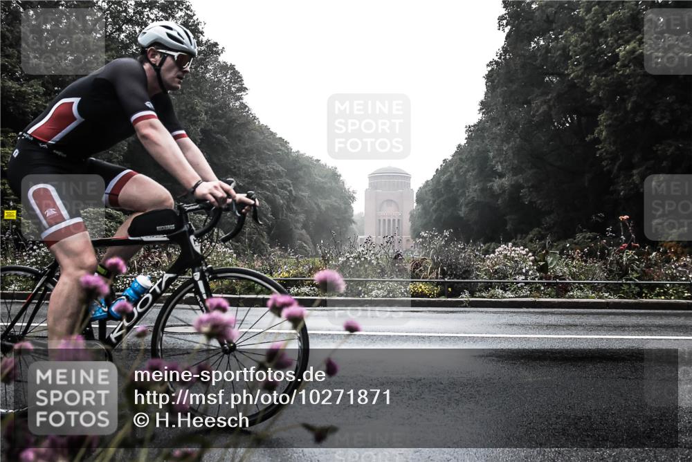 13.09.2026 - Stadtparktriathlon H.Heesch http://msf.ph/oto/10271871 13.09.2026 09:05:05 Radfahren 44, 59, 91 meine-sportfotos.de