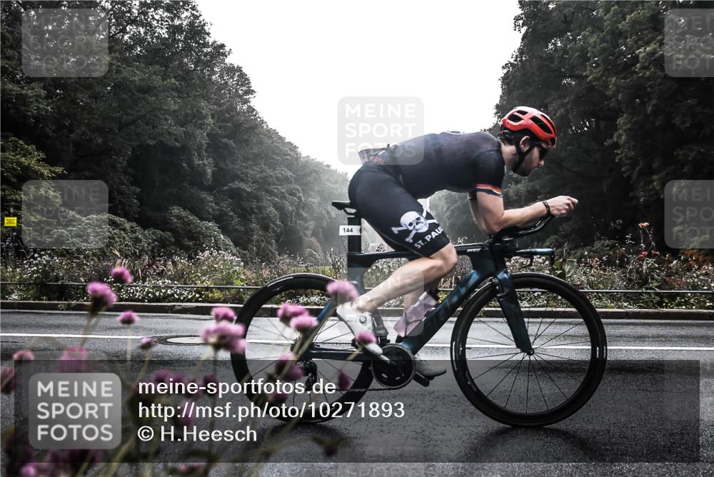 13.09.2026 - Stadtparktriathlon H.Heesch http://msf.ph/oto/10271893 13.09.2026 09:05:26 Radfahren 16, 87, 144 meine-sportfotos.de