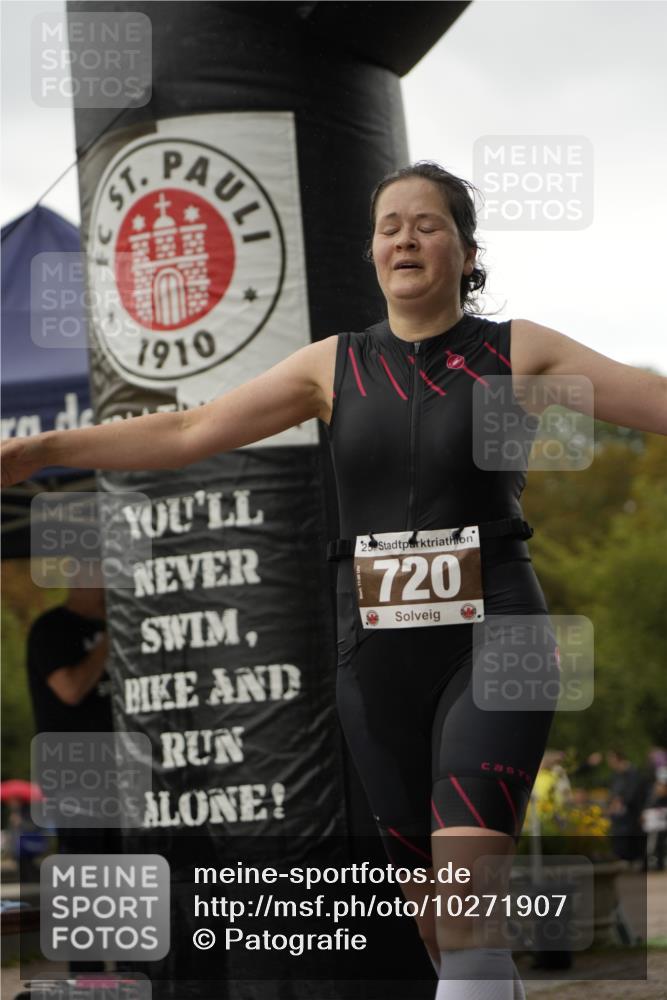 13.09.2026 - Stadtparktriathlon Patografie http://msf.ph/oto/10271907 13.09.2026 12:32:07 Ziel 720, 914 meine-sportfotos.de