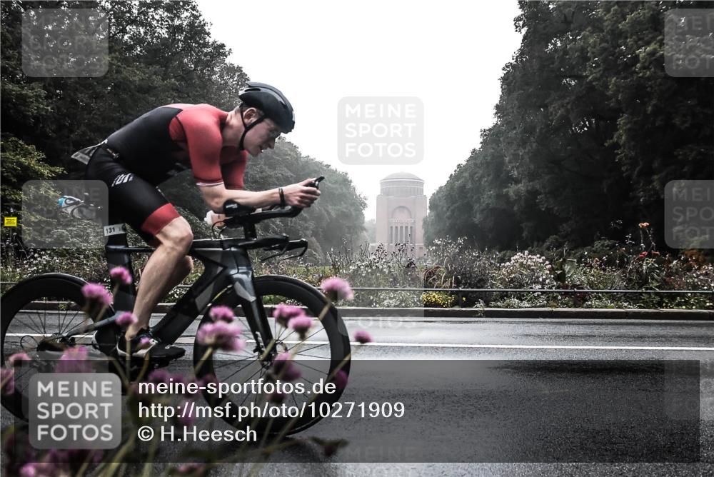13.09.2026 - Stadtparktriathlon H.Heesch http://msf.ph/oto/10271909 13.09.2026 09:05:36 Radfahren 4, 17, 131 meine-sportfotos.de