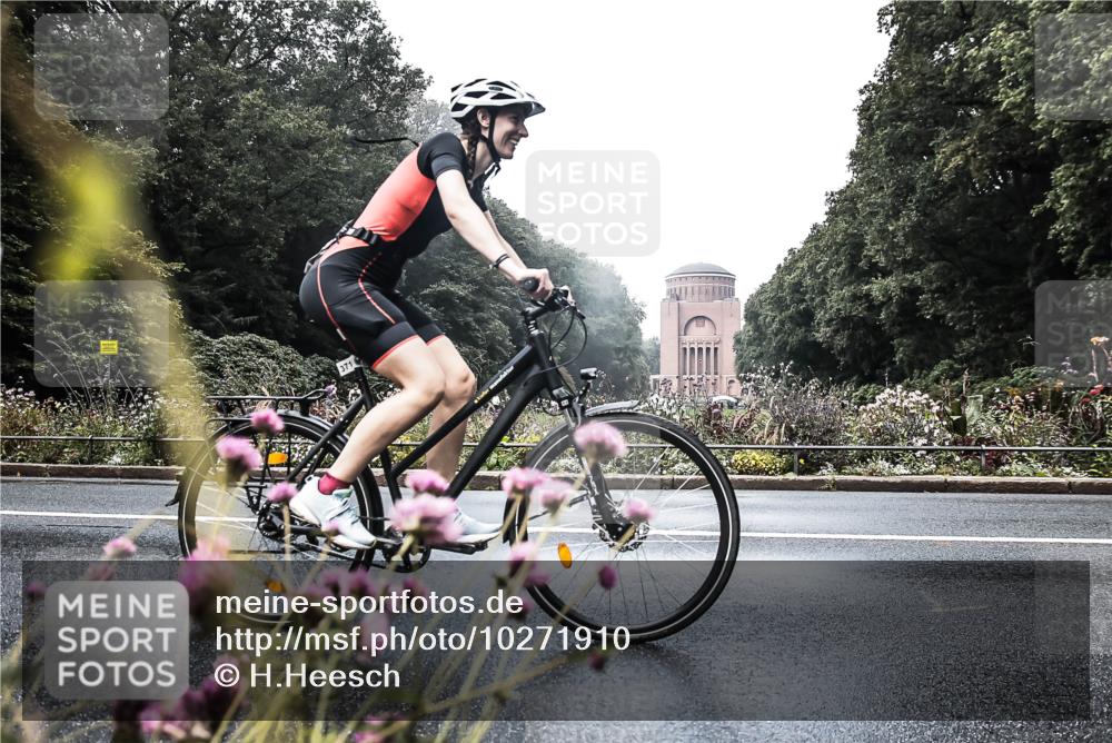 13.09.2026 - Stadtparktriathlon H.Heesch http://msf.ph/oto/10271910 13.09.2026 10:32:08 Radfahren 271, 371 meine-sportfotos.de