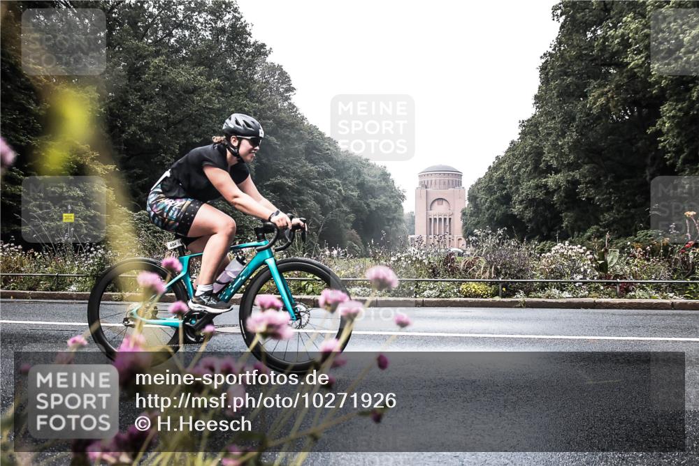 13.09.2026 - Stadtparktriathlon H.Heesch http://msf.ph/oto/10271926 13.09.2026 10:32:24 Radfahren 295, 404, 431 meine-sportfotos.de
