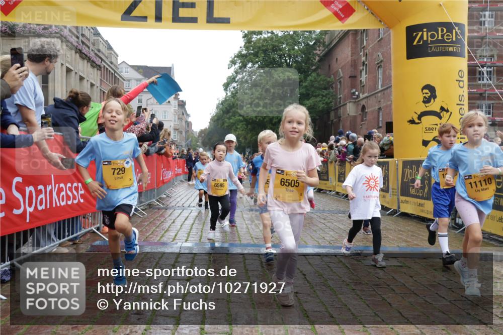 13.09.2026 - Kiel Lauf Yannick Fuchs http://msf.ph/oto/10271927 13.09.2026 08:34:44 Ziel 831, 1104, 1105, 2108, 2276, 2622, 2641, 3058, 3953, 4989, 5022, 5579, 5625, 5897, 5922, 6335, 6369, 7348, 7382, 7957, 8499, 8528, 8836, 9167, 9179, 9758, 9765, 9881, 10023, 11150, 11158, 11457, 12352, 12516, 12549, 126, 138, 657, 720, 1103, 1623, 1624, 2612, 2740, 2769, 3023, 3118, 3277, 3380, 4016, 4417, 4584, 4796, 5099, 6111, 7042, 7135, 7408, 7957, 8226, 8333, 8423, 8930, 8983, 9047, 9211, 9945, 10121, 10713, 10815, 11365, 11572, 12100, 1103, 9211, 10121 meine-sportfotos.de
