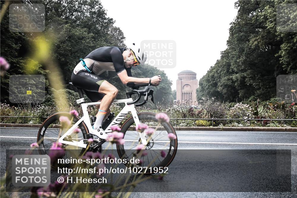 13.09.2026 - Stadtparktriathlon H.Heesch http://msf.ph/oto/10271952 13.09.2026 10:32:49 Radfahren 534 meine-sportfotos.de