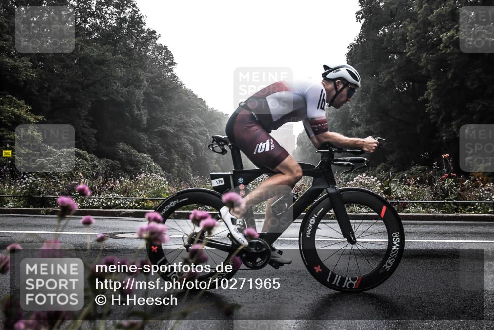 13.09.2026 - Stadtparktriathlon H.Heesch http://msf.ph/oto/10271965 13.09.2026 09:06:19 Radfahren 129, 138, 175 meine-sportfotos.de