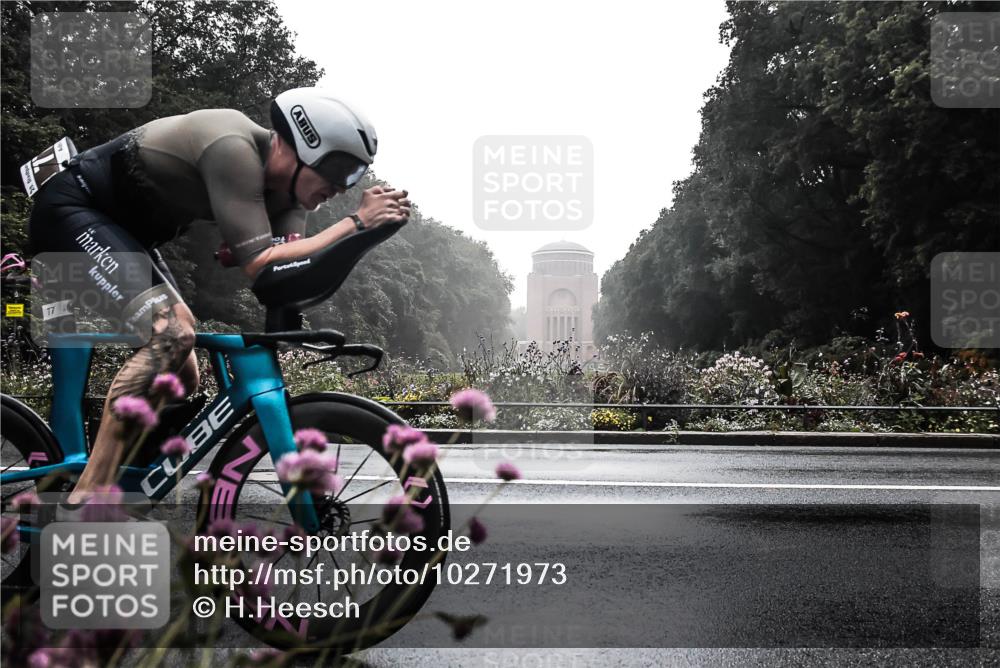 13.09.2026 - Stadtparktriathlon H.Heesch http://msf.ph/oto/10271973 13.09.2026 09:06:27 Radfahren 43, 52, 61, 77, 92, 110 meine-sportfotos.de