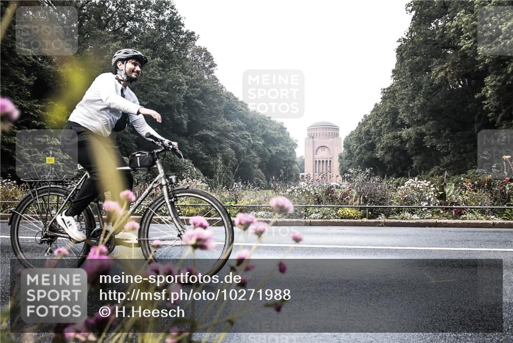13.09.2026 - Stadtparktriathlon H.Heesch http://msf.ph/oto/10271988 13.09.2026 10:33:24 Radfahren 250, 342 meine-sportfotos.de
