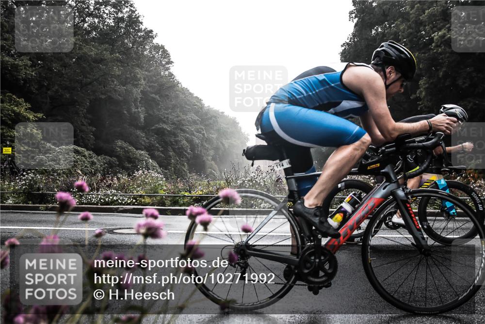 13.09.2026 - Stadtparktriathlon H.Heesch http://msf.ph/oto/10271992 13.09.2026 09:06:48 Radfahren 18, 25, 33, 34, 41, 76, 102, 114 meine-sportfotos.de