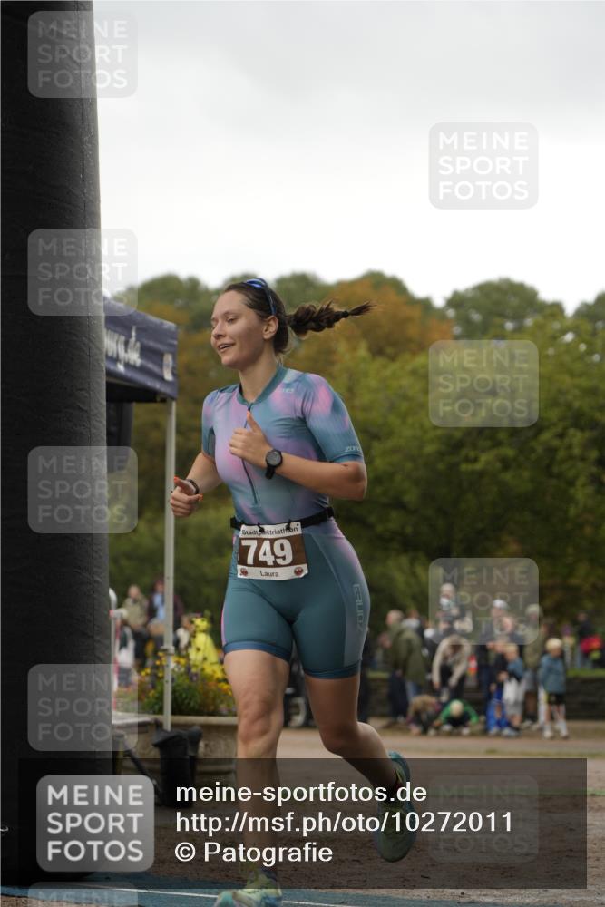 13.09.2026 - Stadtparktriathlon Patografie http://msf.ph/oto/10272011 13.09.2026 12:33:09 Ziel 749, 817 meine-sportfotos.de