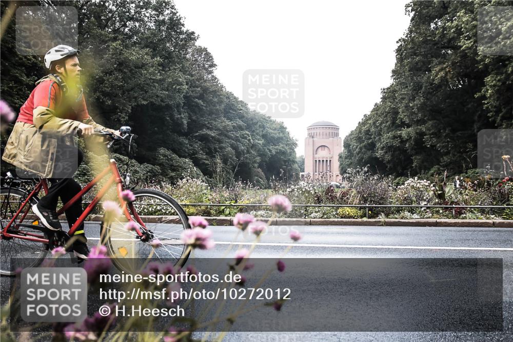 13.09.2026 - Stadtparktriathlon H.Heesch http://msf.ph/oto/10272012 13.09.2026 10:34:02 Radfahren 275, 320 meine-sportfotos.de