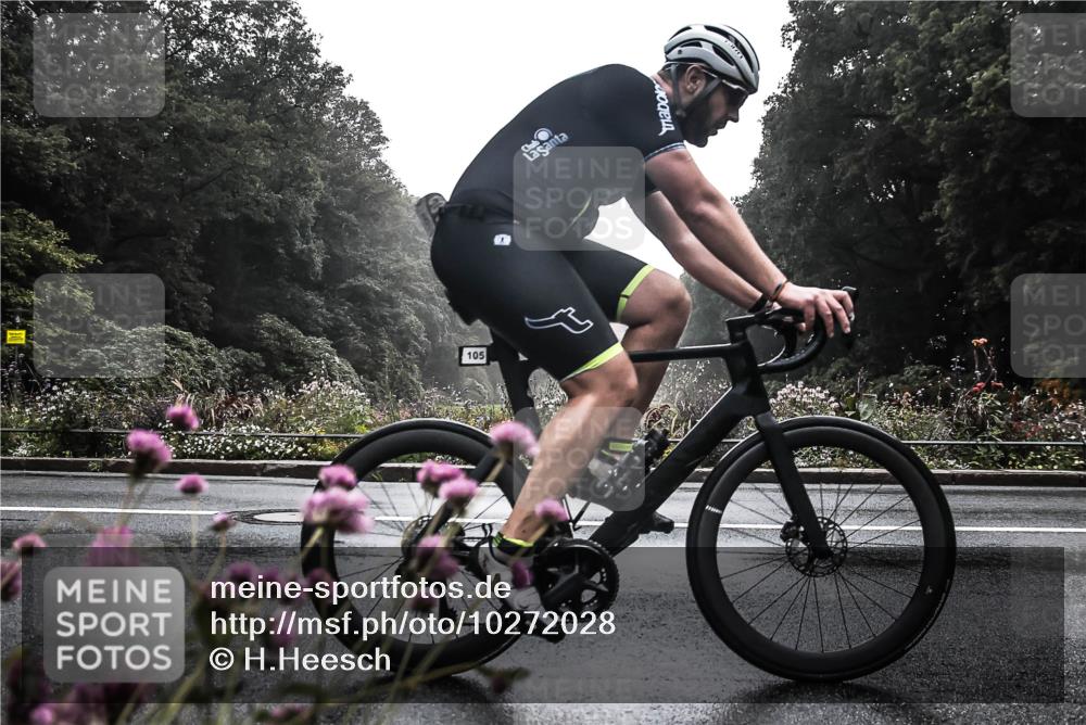 13.09.2026 - Stadtparktriathlon H.Heesch http://msf.ph/oto/10272028 13.09.2026 09:07:05 Radfahren 1, 82, 105, 130 meine-sportfotos.de