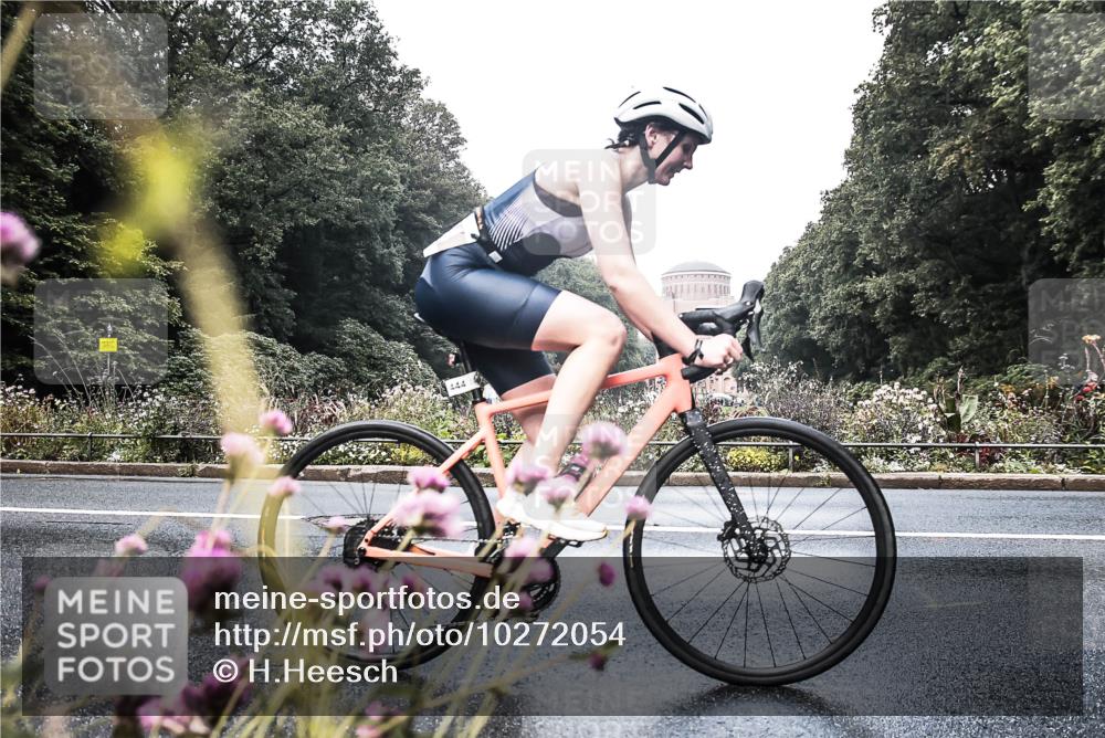 13.09.2026 - Stadtparktriathlon H.Heesch http://msf.ph/oto/10272054 13.09.2026 10:34:43 Radfahren 444, 445, 538 meine-sportfotos.de