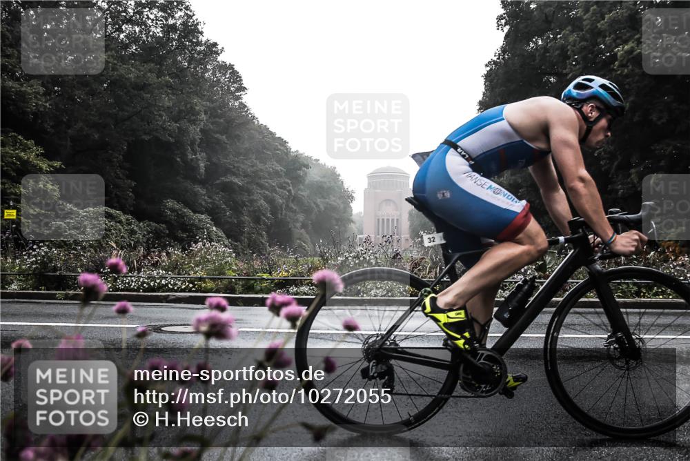 13.09.2026 - Stadtparktriathlon H.Heesch http://msf.ph/oto/10272055 13.09.2026 09:07:23 Radfahren 20, 32, 99, 158 meine-sportfotos.de