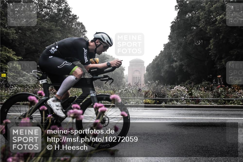 13.09.2026 - Stadtparktriathlon H.Heesch http://msf.ph/oto/10272059 13.09.2026 09:07:26 Radfahren 10, 20, 32, 106, 198, 201 meine-sportfotos.de