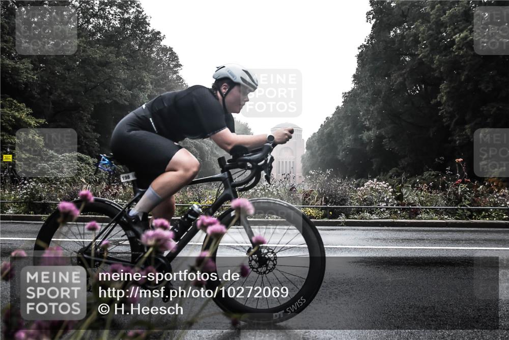 13.09.2026 - Stadtparktriathlon H.Heesch http://msf.ph/oto/10272069 13.09.2026 09:07:29 Radfahren 10, 20, 106, 198, 201 meine-sportfotos.de