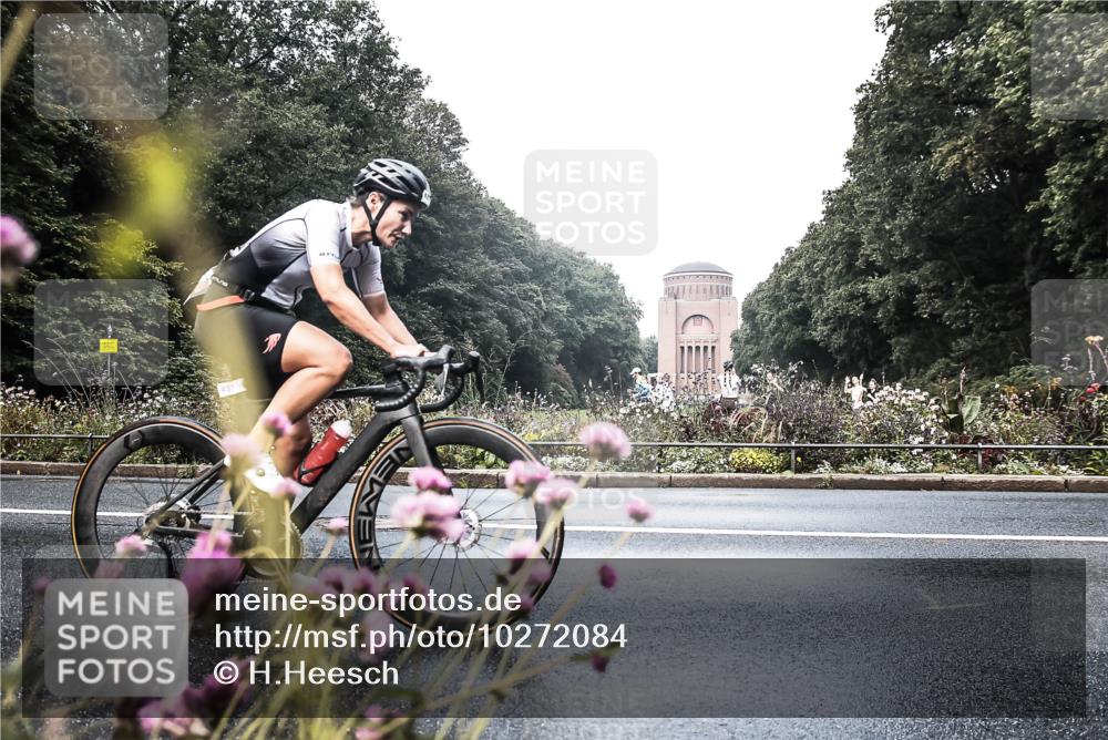 13.09.2026 - Stadtparktriathlon H.Heesch http://msf.ph/oto/10272084 13.09.2026 10:35:19 Radfahren 437, 513 meine-sportfotos.de