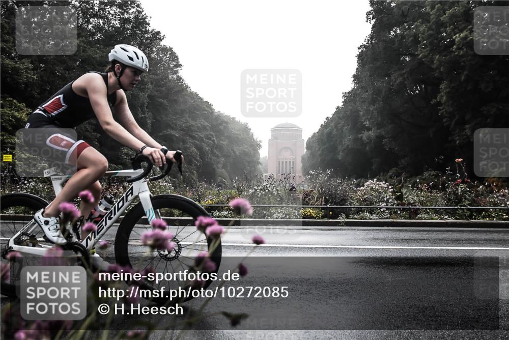 13.09.2026 - Stadtparktriathlon H.Heesch http://msf.ph/oto/10272085 13.09.2026 09:07:41 Radfahren 75, 88, 154, 177 meine-sportfotos.de