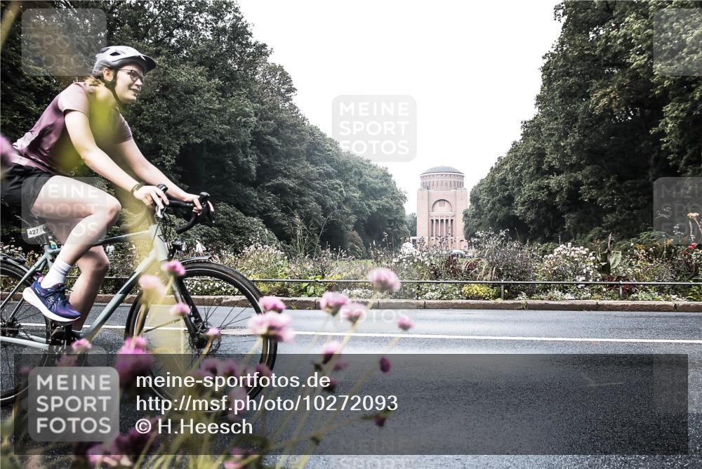 13.09.2026 - Stadtparktriathlon H.Heesch http://msf.ph/oto/10272093 13.09.2026 10:35:26 Radfahren 427 meine-sportfotos.de