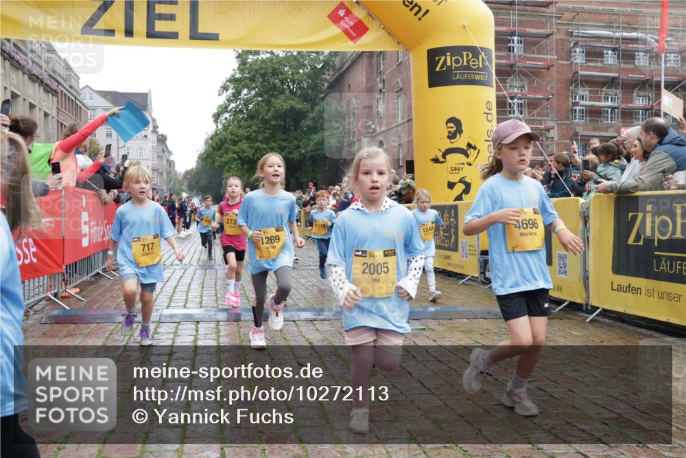 13.09.2026 - Kiel Lauf Yannick Fuchs http://msf.ph/oto/10272113 13.09.2026 08:34:50 Ziel 530, 729, 1104, 1105, 1918, 2276, 2622, 2641, 4989, 5022, 5042, 5579, 5625, 5922, 6335, 6369, 6505, 7348, 7382, 8339, 8358, 8499, 8528, 8971, 9167, 9179, 9881, 10023, 11110, 11150, 11158, 11183, 11457, 12033, 12141, 12352, 12538, 12549, 126, 138, 720, 831, 1623, 1624, 2108, 2276, 2612, 2622, 2740, 3023, 3058, 3118, 3277, 3380, 3953, 4016, 4417, 4584, 5099, 5897, 6111, 7042, 7135, 7408, 7957, 8226, 8333, 8423, 8836, 8930, 8983, 9047, 10713, 10815, 12100, 1103, 9211, 10121 meine-sportfotos.de