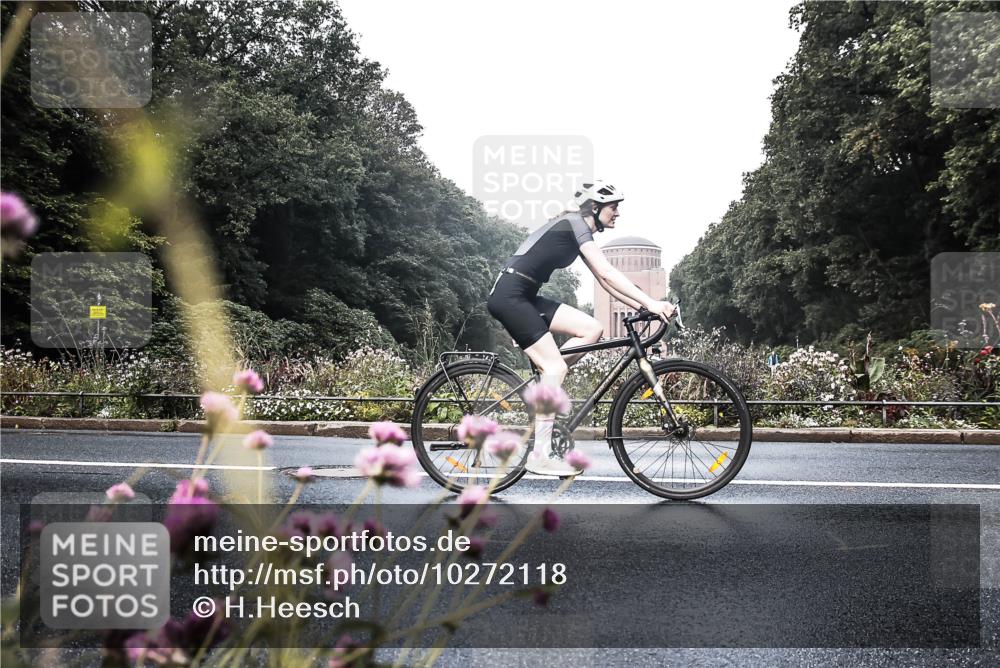 13.09.2026 - Stadtparktriathlon H.Heesch http://msf.ph/oto/10272118 13.09.2026 10:36:02 Radfahren 281, 292, 459 meine-sportfotos.de