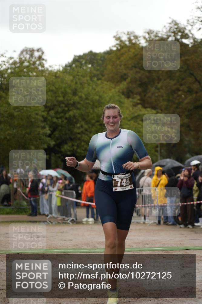 13.09.2026 - Stadtparktriathlon Patografie http://msf.ph/oto/10272125 13.09.2026 12:35:11 Ziel 745 meine-sportfotos.de