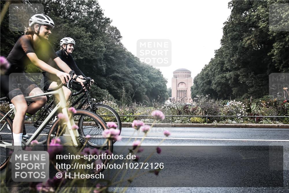 13.09.2026 - Stadtparktriathlon H.Heesch http://msf.ph/oto/10272126 13.09.2026 10:36:09 Radfahren 389, 430, 443, 454 meine-sportfotos.de