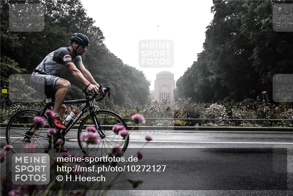13.09.2026 - Stadtparktriathlon H.Heesch http://msf.ph/oto/10272127 13.09.2026 09:08:03 Radfahren 97, 125, 184 meine-sportfotos.de