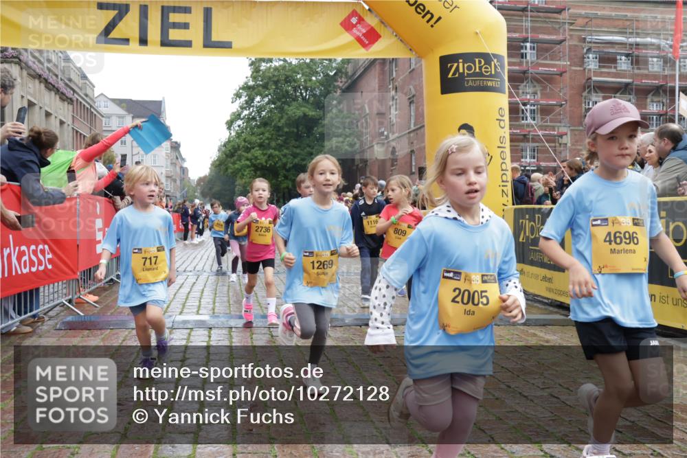 13.09.2026 - Kiel Lauf Yannick Fuchs http://msf.ph/oto/10272128 13.09.2026 08:34:50 Ziel 530, 729, 1104, 1105, 1918, 2276, 2622, 2641, 4989, 5022, 5042, 5579, 5625, 5922, 6335, 6369, 6505, 7348, 7382, 8339, 8358, 8499, 8528, 8971, 9167, 9179, 9881, 10023, 11110, 11150, 11158, 11183, 11457, 12033, 12141, 12352, 12538, 12549, 126, 138, 720, 831, 1623, 1624, 2108, 2276, 2612, 2622, 2740, 3023, 3058, 3118, 3277, 3380, 3953, 4016, 4417, 4584, 5099, 5897, 6111, 7042, 7135, 7408, 7957, 8226, 8333, 8423, 8836, 8930, 8983, 9047, 10713, 10815, 12100, 1103, 9211, 10121 meine-sportfotos.de
