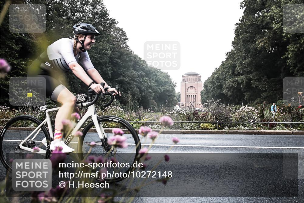 13.09.2026 - Stadtparktriathlon H.Heesch http://msf.ph/oto/10272148 13.09.2026 10:36:24 Radfahren 383 meine-sportfotos.de