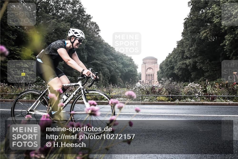 13.09.2026 - Stadtparktriathlon H.Heesch http://msf.ph/oto/10272157 13.09.2026 10:36:33 Radfahren 347, 351, 479 meine-sportfotos.de
