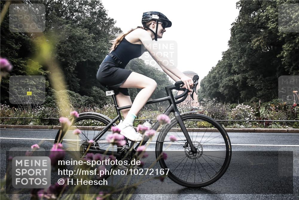 13.09.2026 - Stadtparktriathlon H.Heesch http://msf.ph/oto/10272167 13.09.2026 10:36:38 Radfahren 361, 479, 569 meine-sportfotos.de