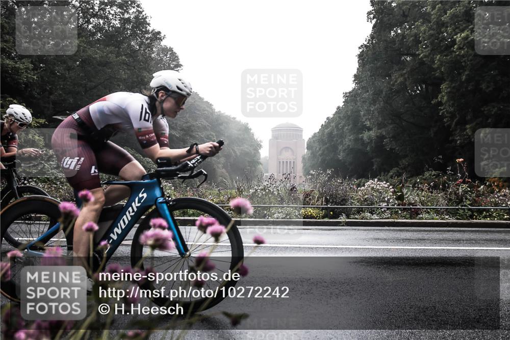 13.09.2026 - Stadtparktriathlon H.Heesch http://msf.ph/oto/10272242 13.09.2026 09:09:04 Radfahren 42, 57, 71, 162, 168, 208 meine-sportfotos.de