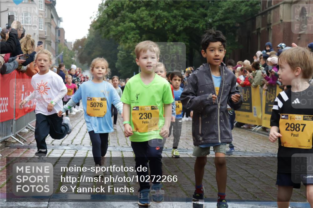 13.09.2026 - Kiel Lauf Yannick Fuchs http://msf.ph/oto/10272266 13.09.2026 08:34:56 Ziel 530, 717, 729, 756, 809, 1010, 1105, 1116, 1269, 1918, 2005, 2643, 2736, 4696, 4989, 5042, 5416, 5922, 6247, 6335, 6503, 6505, 6595, 8339, 8358, 8499, 8509, 8971, 9686, 9756, 10857, 11110, 11158, 11183, 12033, 12141, 12352, 12400, 12489, 12538, 126, 138, 831, 1104, 1623, 1624, 2108, 2276, 2612, 2622, 2641, 2740, 3023, 3058, 3118, 3277, 3380, 3953, 4584, 5022, 5579, 5625, 5897, 5922, 6111, 6369, 7042, 7348, 7408, 7957, 8226, 8423, 8836, 8930, 8983, 9047, 12100 meine-sportfotos.de