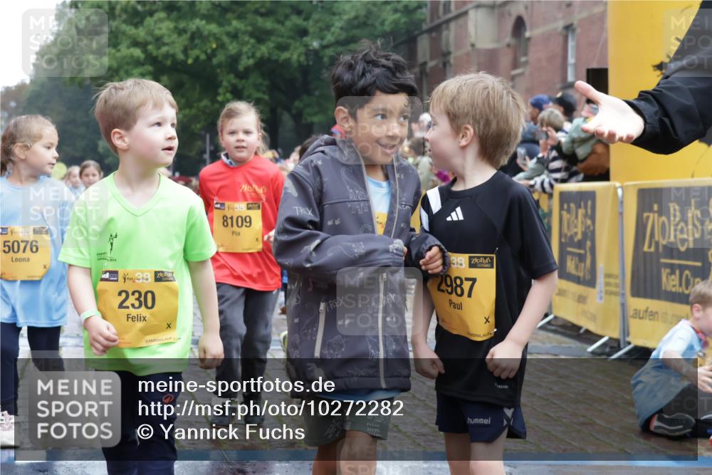 13.09.2026 - Kiel Lauf Yannick Fuchs http://msf.ph/oto/10272282 13.09.2026 08:34:57 Ziel 530, 717, 729, 756, 809, 1010, 1105, 1116, 1269, 1918, 2005, 2643, 2736, 2774, 4696, 4989, 5042, 5416, 6247, 6335, 6503, 6505, 6595, 8339, 8358, 8499, 8509, 8971, 9686, 9756, 10857, 11110, 11158, 11183, 11315, 11843, 12033, 12141, 12352, 12400, 12489, 12538, 126, 138, 831, 1104, 1105, 1623, 1624, 2108, 2276, 2612, 2622, 2641, 3023, 3058, 3118, 3277, 3380, 3953, 4584, 5022, 5579, 5625, 5897, 5922, 6111, 6335, 6369, 7042, 7348, 7408, 7957, 8226, 8423, 8836, 8930, 8983, 9047 meine-sportfotos.de