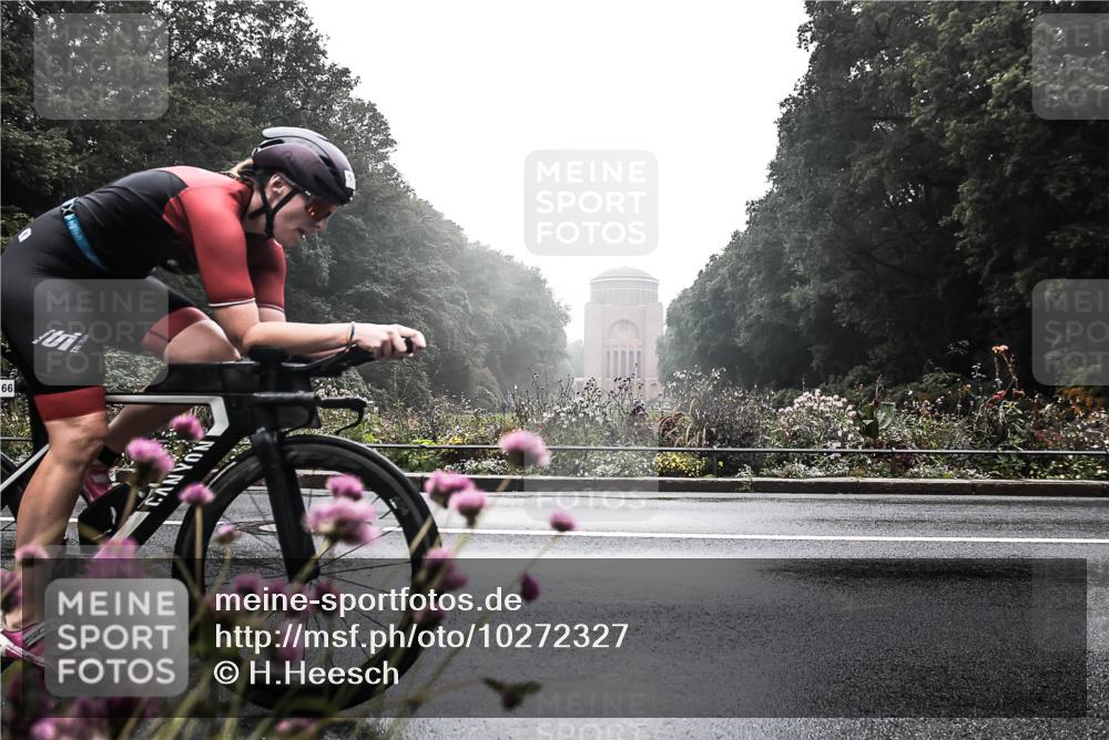 13.09.2026 - Stadtparktriathlon H.Heesch http://msf.ph/oto/10272327 13.09.2026 09:09:52 Radfahren 122, 166 meine-sportfotos.de